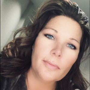 Meet your Posher, Loraine